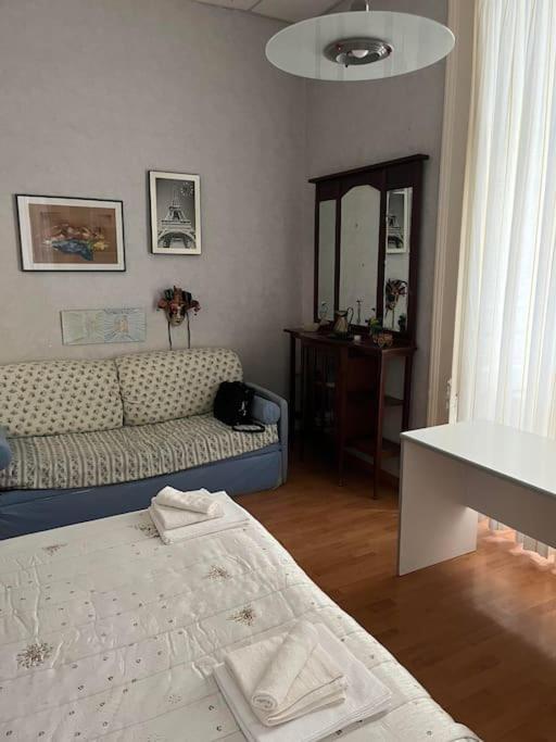 Apartamento La Casa Di Pepo Nápoles Exterior foto