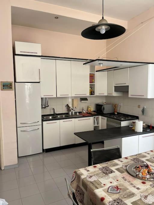 Apartamento La Casa Di Pepo Nápoles Exterior foto